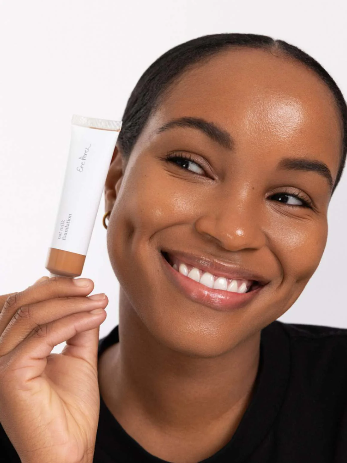 Oat Milk Liquid Foundation - Toffee | medium-dark warm - Image 4