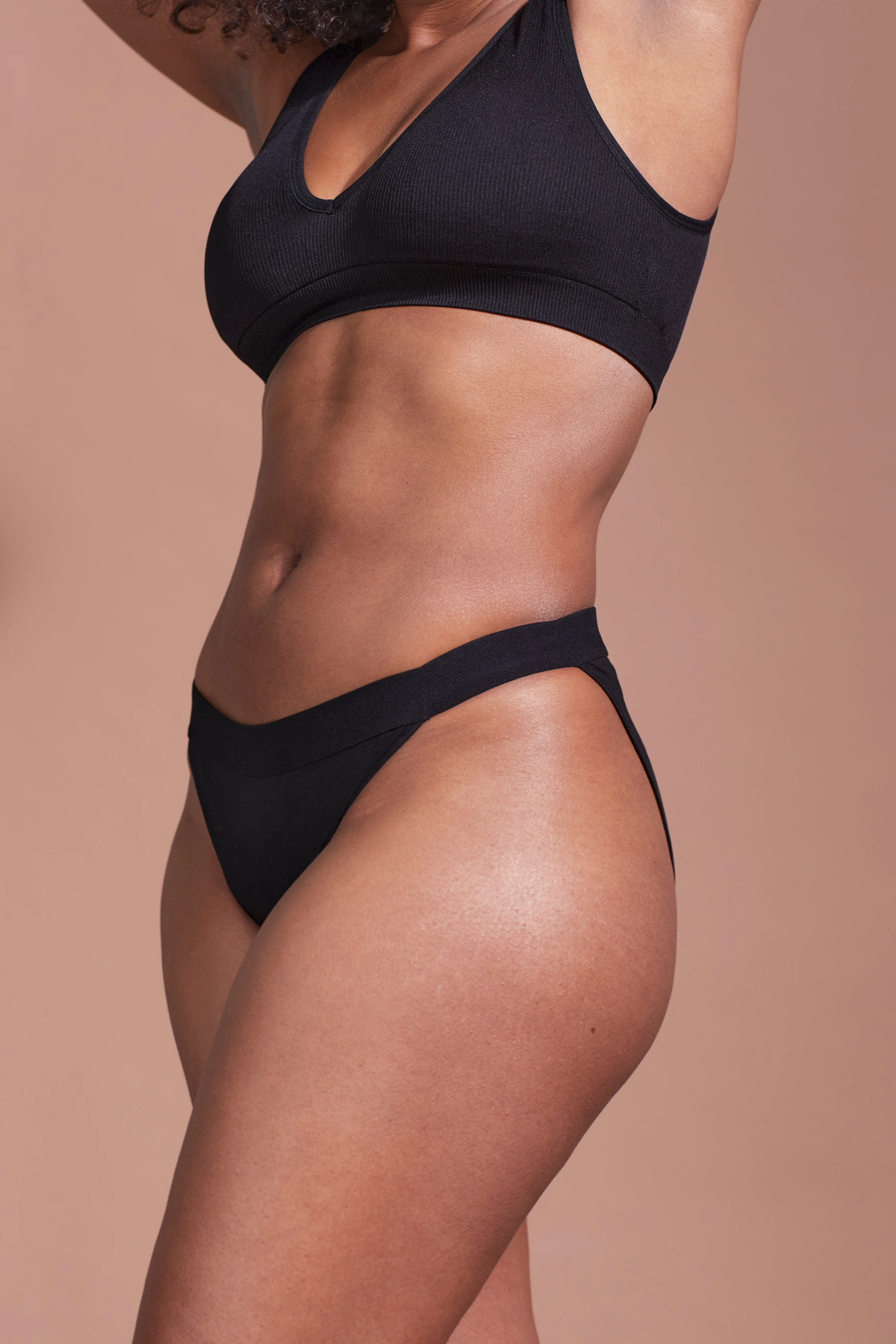 Menstruatieondergoed Tanga zwart - M - Image 4